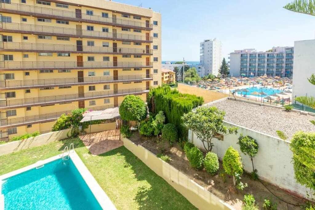 Santa Marta Al Lado De Los Servicios Y De La Playa Benalmádena Exterior foto