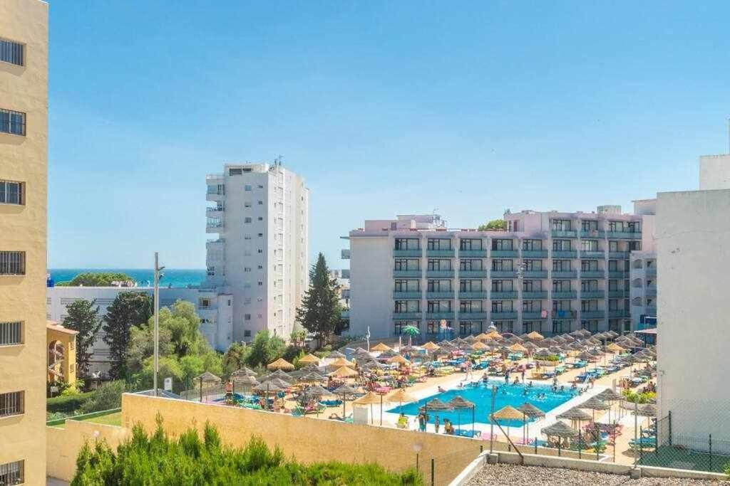 Santa Marta Al Lado De Los Servicios Y De La Playa Benalmádena Exterior foto