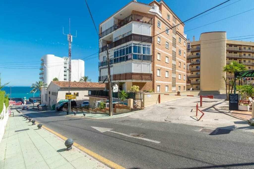 Santa Marta Al Lado De Los Servicios Y De La Playa Benalmádena Exterior foto